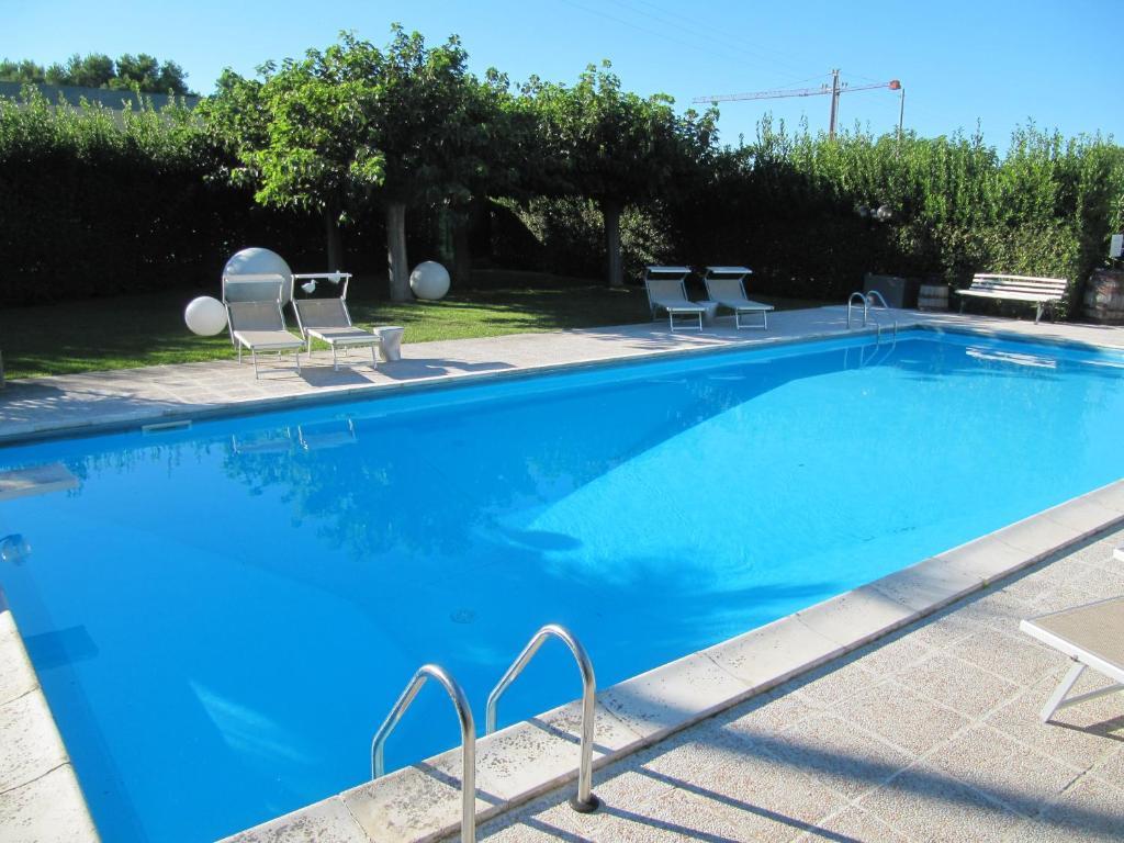 Hotel Country House La Radice Civitanova Marche Exterior photo